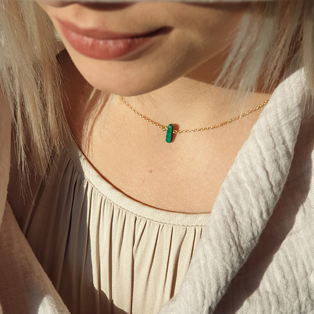 Collier Caillou A à M