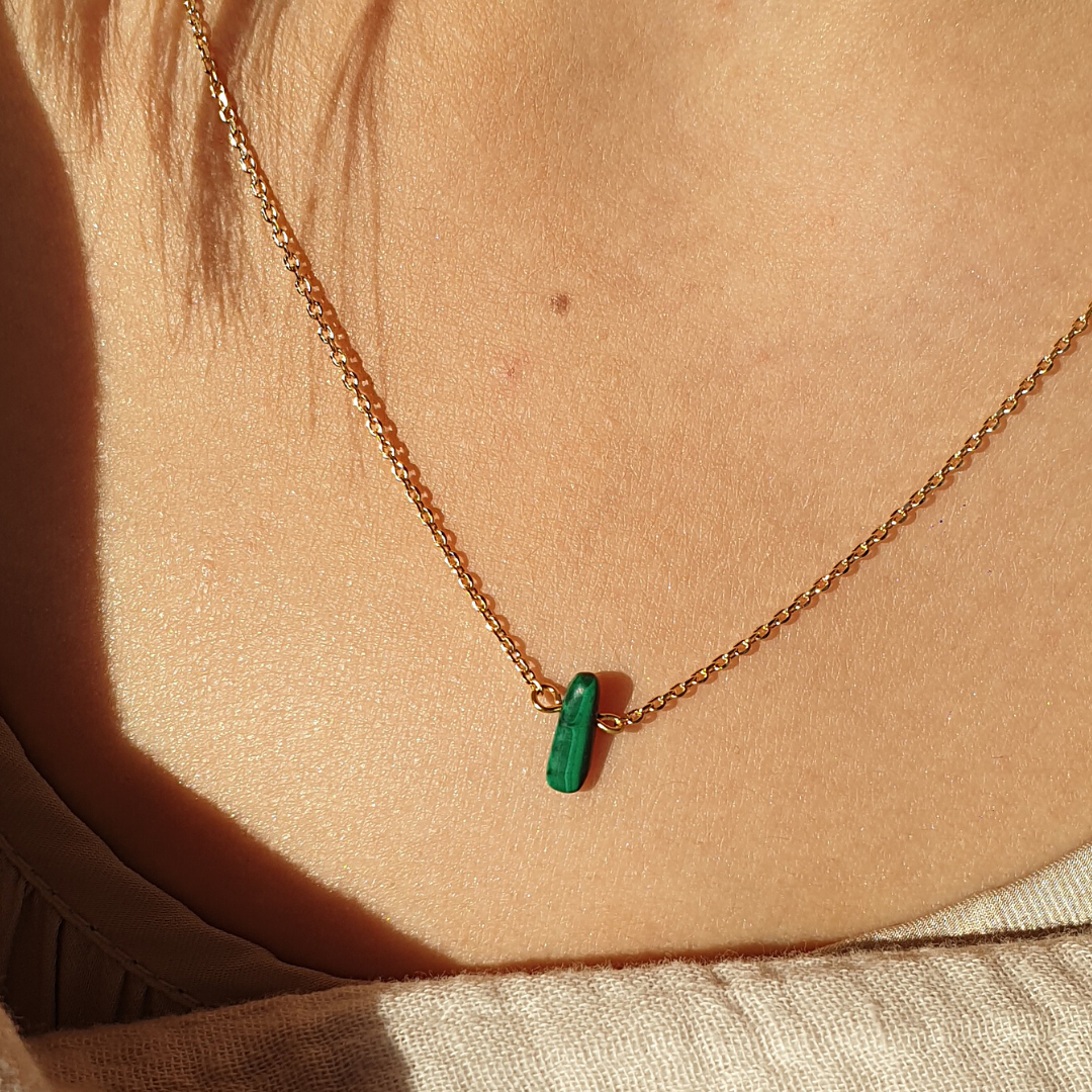 Collier Caillou A à M