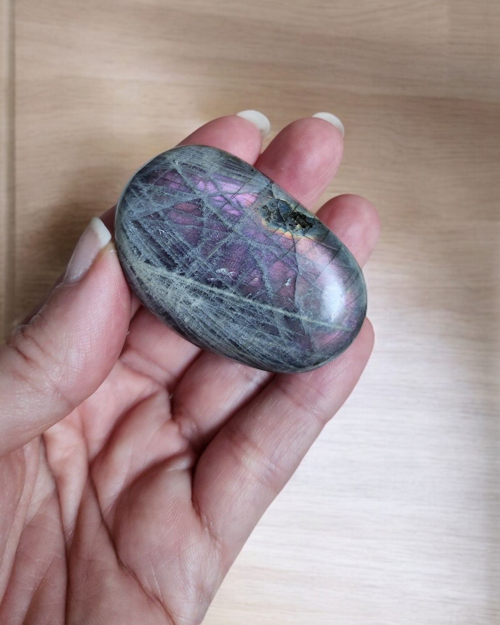 Galet de Labradorite Violet