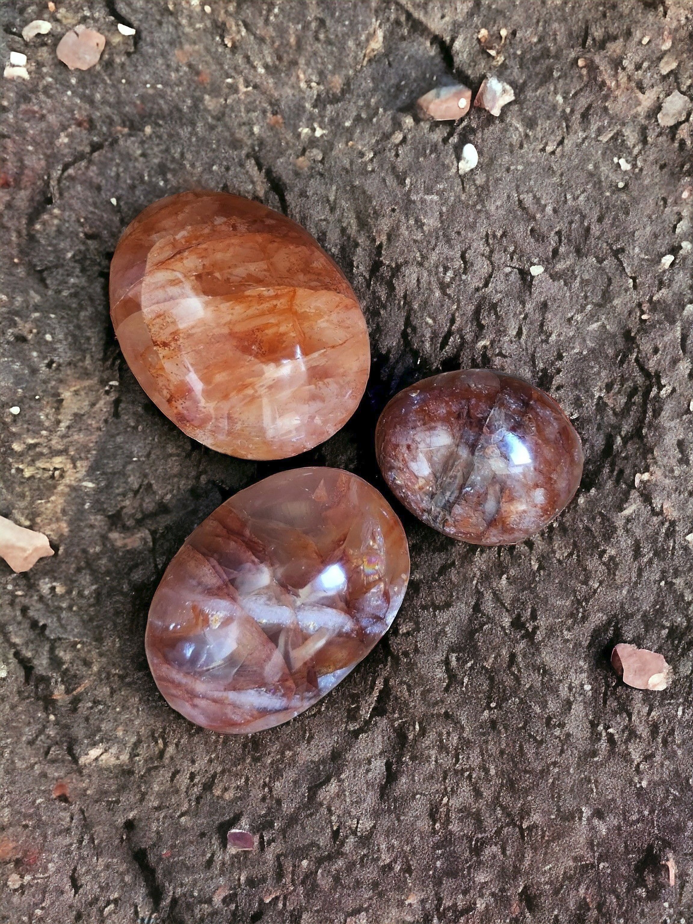 Galet Quartz hématoïde rouge