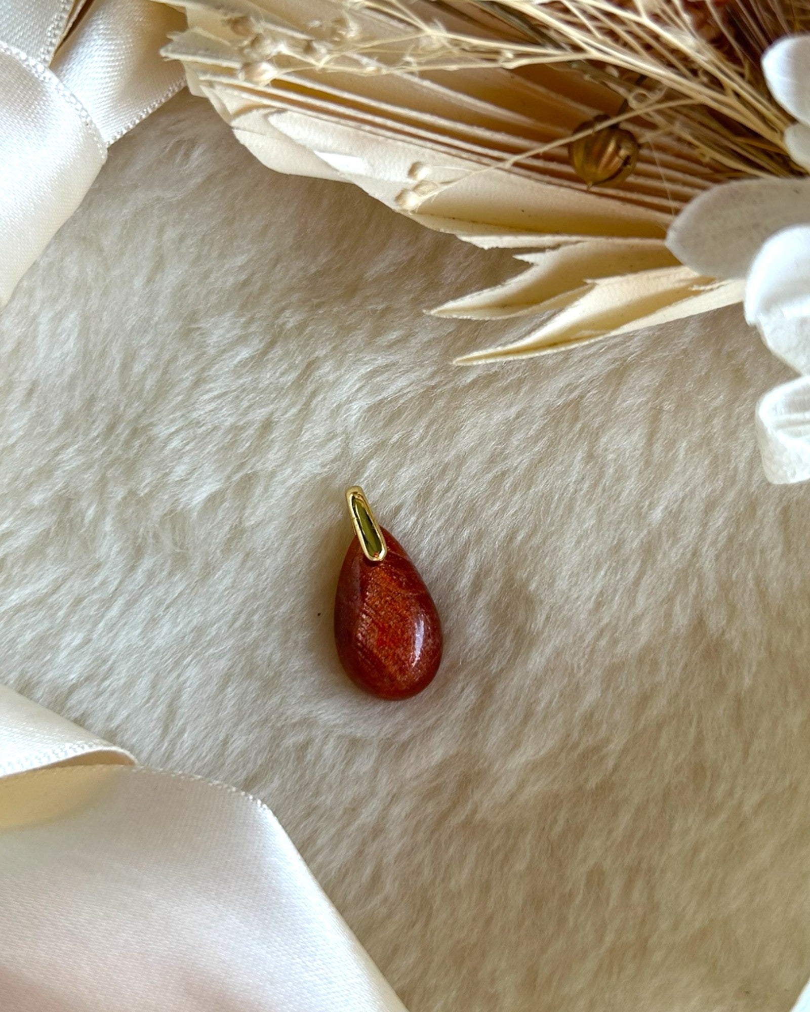 Pendentif Pierre de Soleil