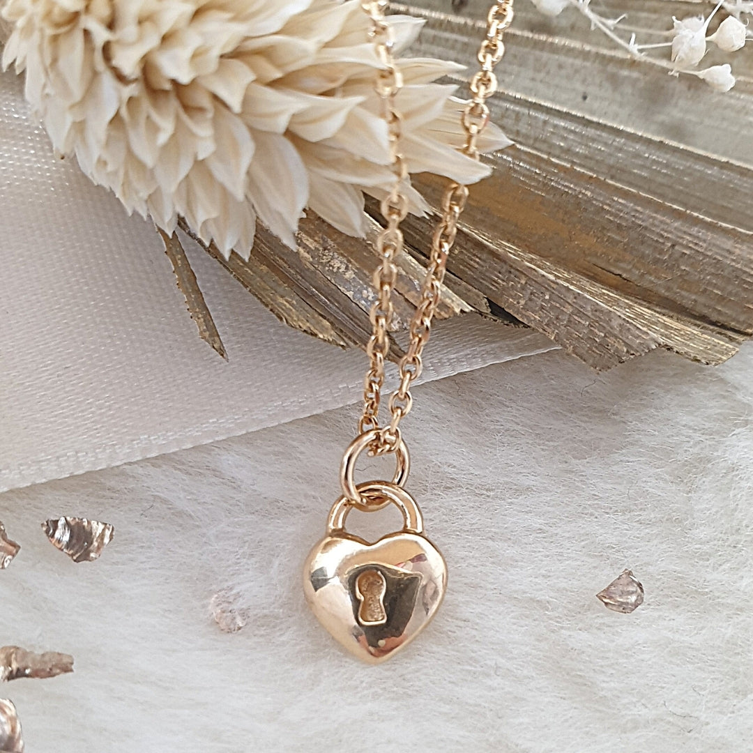 Collier Lyna