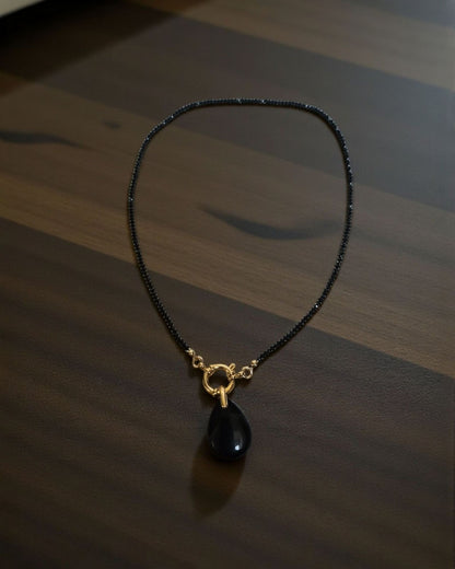 Collier Éclats de Cailloux – 20 pierres naturelles ★ version fermoir bouée