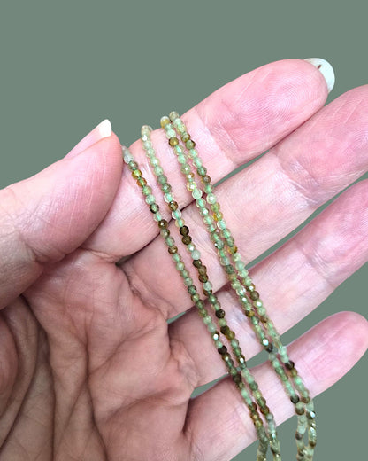 Collier Éclats de Cailloux – 24 pierres naturelles ★ version fermoir bouée