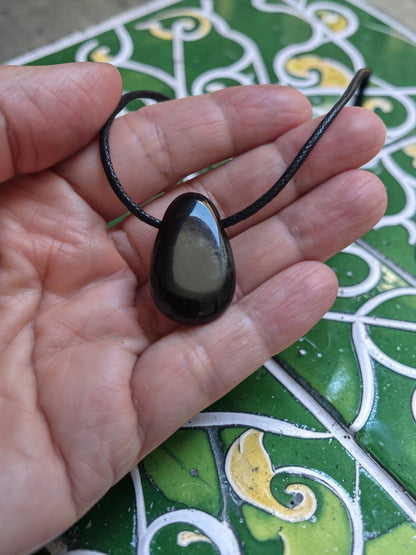 Collier Mixte en Obsidienne – Pendentif Pierre Percée Protection et Vérité