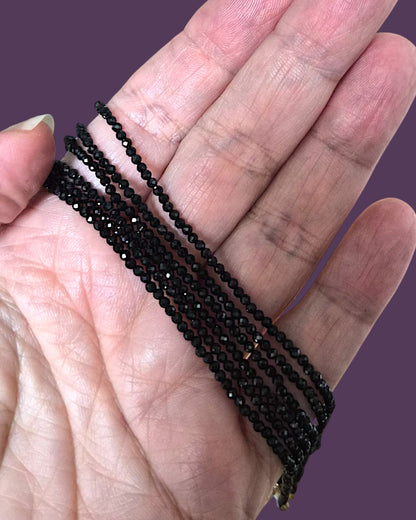 Collier éclats de cailloux - 24 pierres différentes