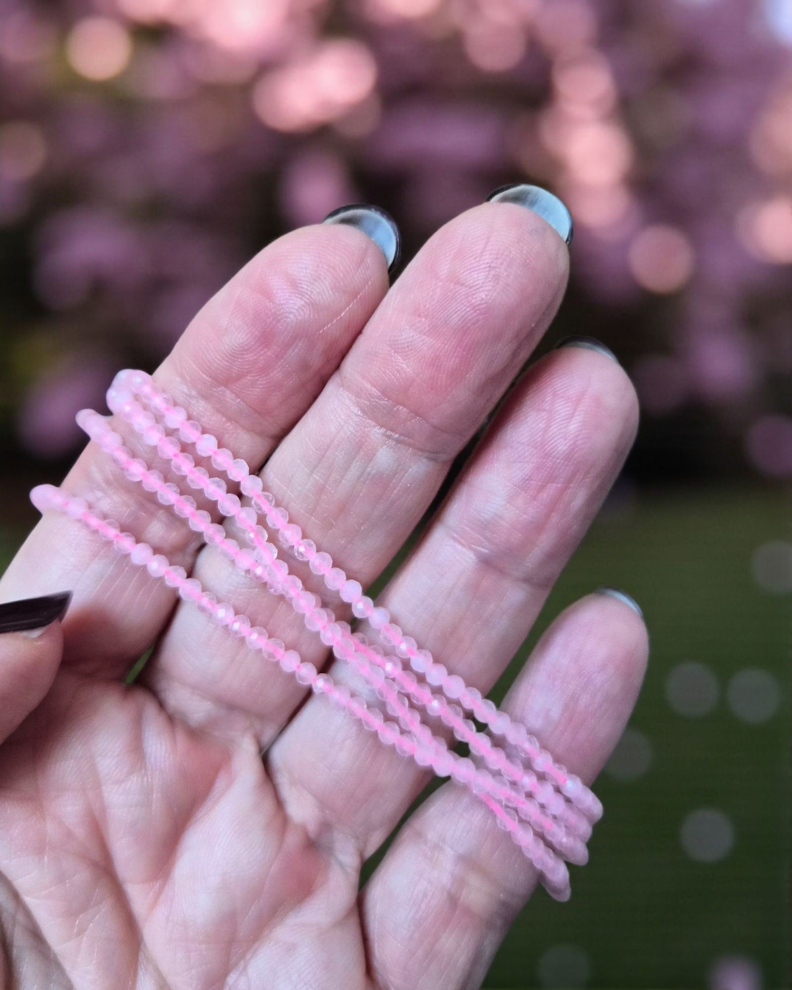 Collier Éclats de Cailloux – 20 pierres naturelles ★ version fermoir bouée