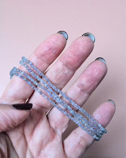 Collier éclats de cailloux - 24 pierres différentes