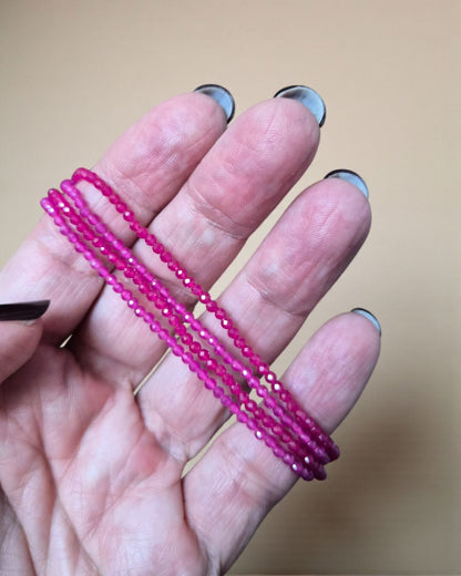 Collier Éclats de Cailloux – 20 pierres naturelles ★ version fermoir bouée