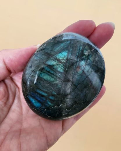 Galet de Labradorite Bleue