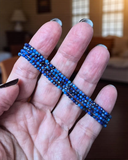 Collier Éclats de Cailloux – 20 pierres naturelles ★ version fermoir bouée