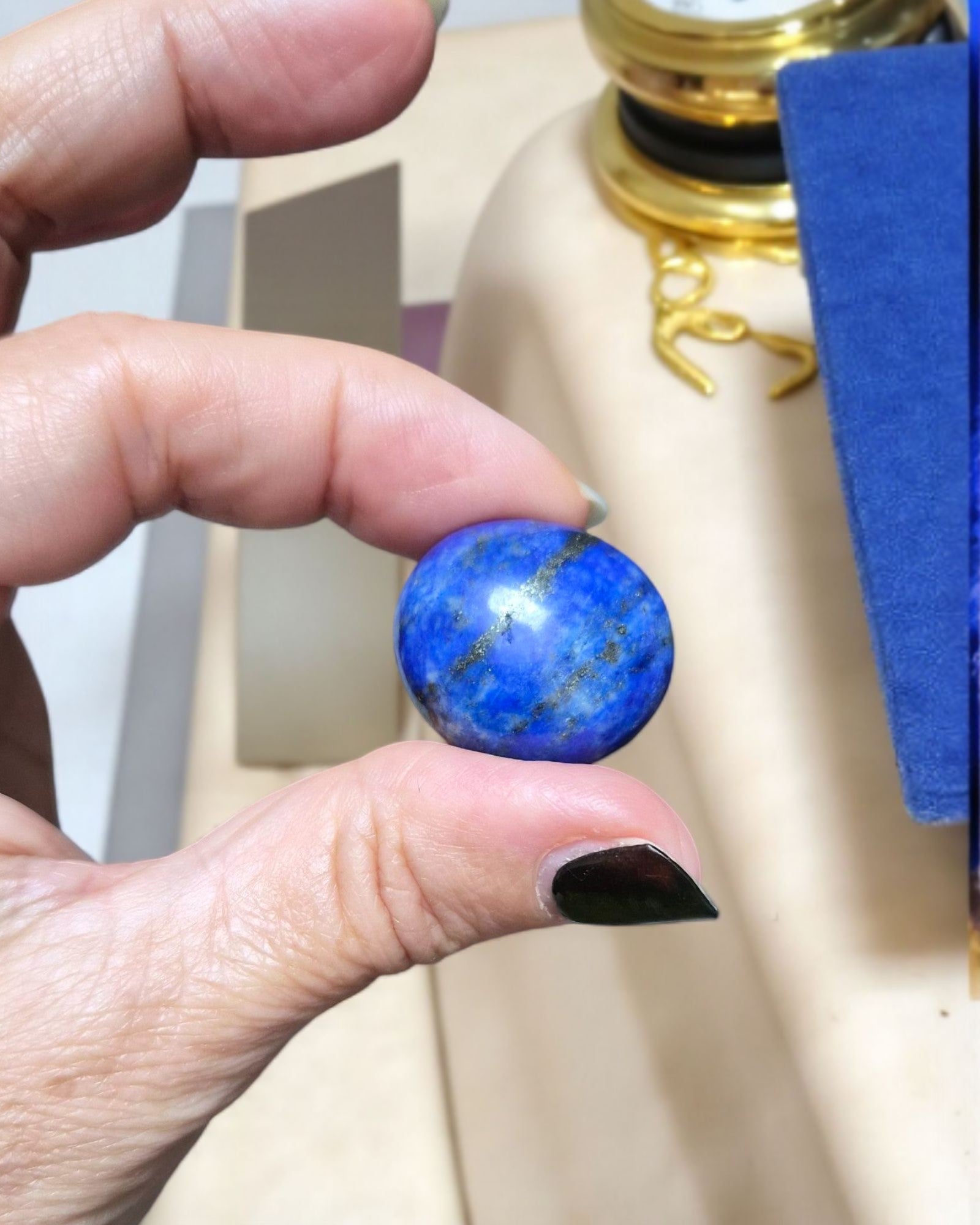Pierre roulée de Lapis lazuli [Stabilité, Intuition]