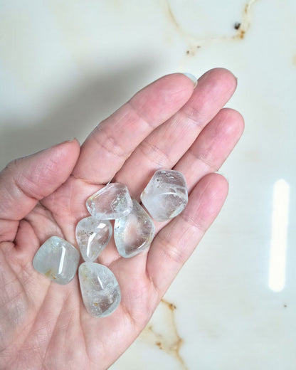 Pierre roulée Topaze Bleue