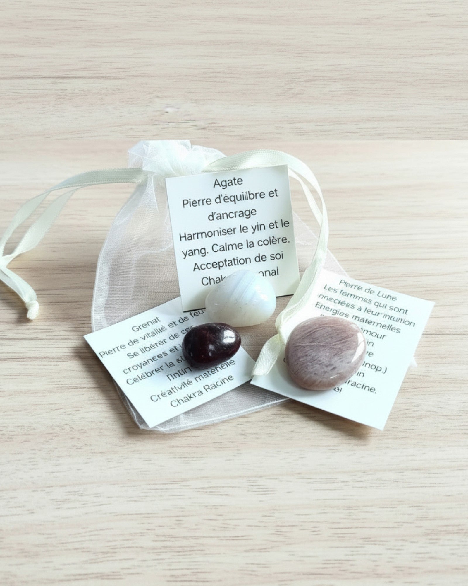 Pochon Féminité en pierres naturelles [Cycle féminin, Procréation, Péri-pré-Ménopause, Libido]