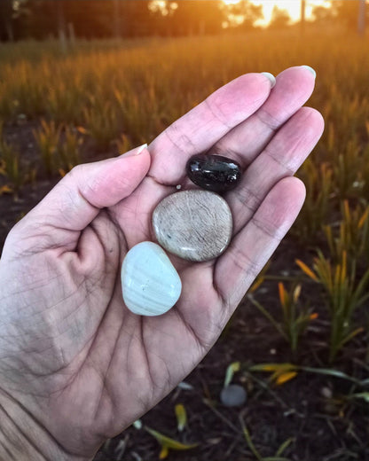 Pochon Féminité en pierres naturelles [Cycle féminin, Procréation, Péri-pré-Ménopause, Libido]