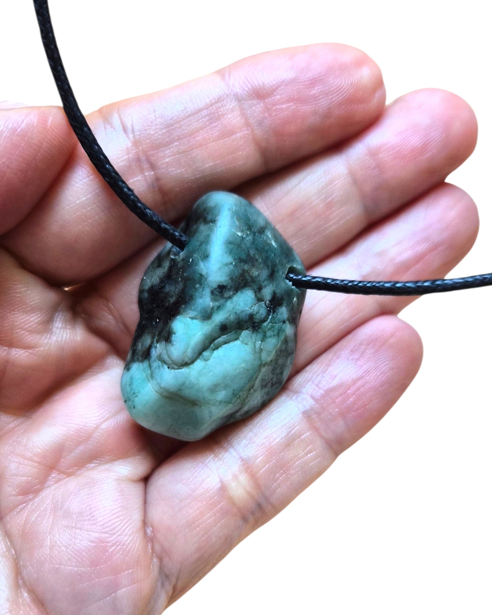 Collier Pierre Percée Émeraude – Pendentif de Magie, d'Intuition et d'Ouverture du Cœur