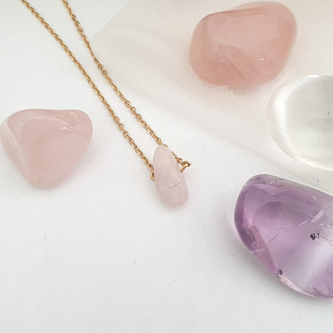 Collier Caillou Quartz rose doré
